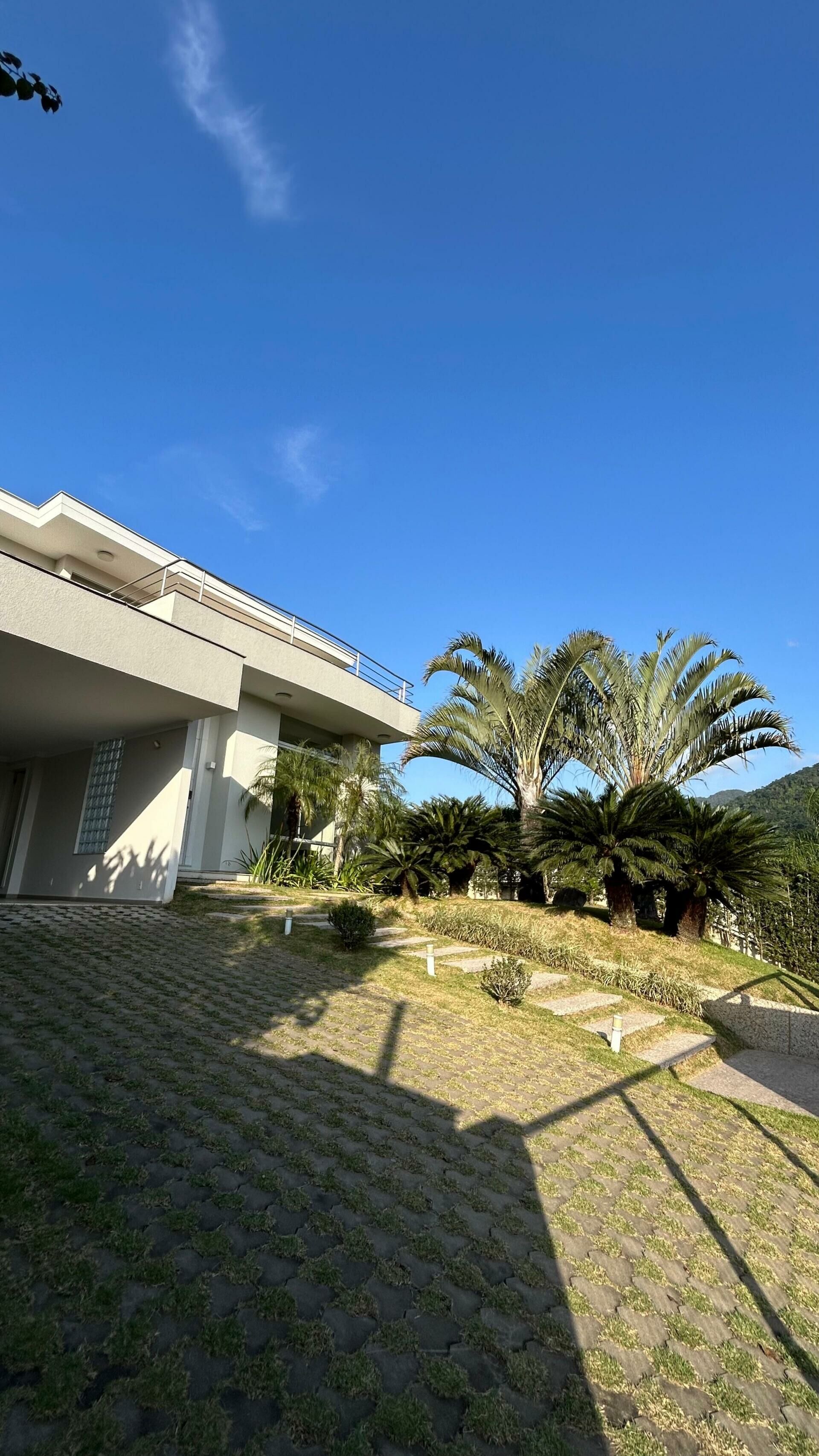 Imagem do Casa com piscina em condomínio Residencial  Fechado no bairro Jaraguá Esquerdo